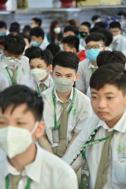 Sharing Dharma at Pétrus Ky Secondary - Primary School in Binh Duong