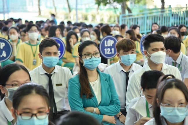Sharing Dharma at Pétrus Ky Secondary - Primary School in Binh Duong