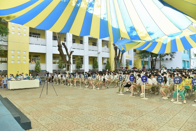 Sharing Dharma at Pétrus Ky Secondary - Primary School in Binh Duong