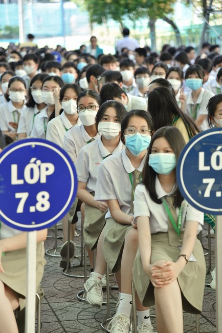 Sharing Dharma at Pétrus Ky Secondary - Primary School in Binh Duong