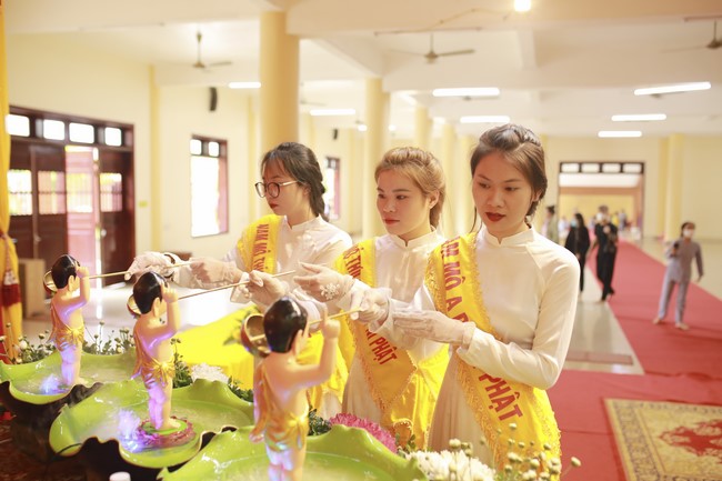 Đại lễ Phật đản chùa Cổ Am