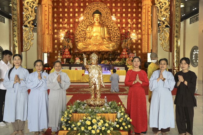 Đại lễ Phật đản chùa Cổ Am