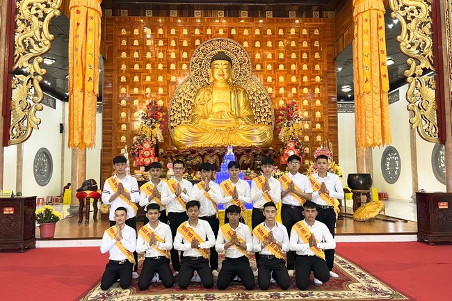 Đại lễ Phật đản chùa Cổ Am