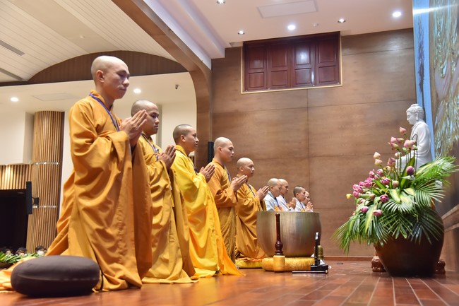 Khoá tu “Sài Gòn Cũng An Nhiên” – CLB Nhân sinh