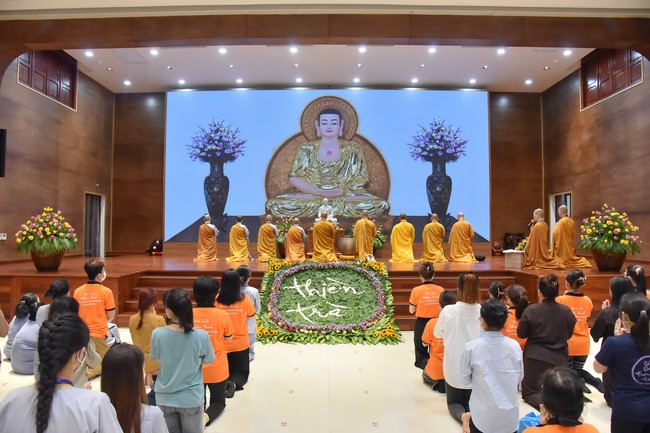 Khoá tu “Sài Gòn Cũng An Nhiên” – CLB Nhân sinh