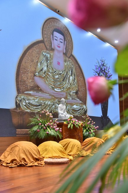 Khoá tu “Sài Gòn Cũng An Nhiên” – CLB Nhân sinh