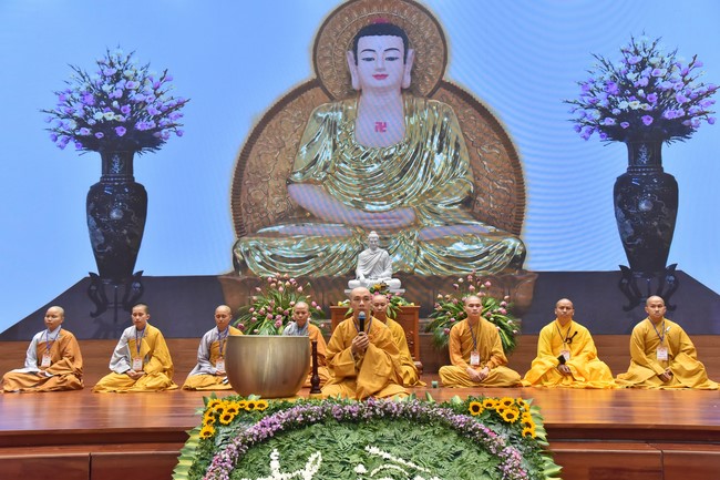 Khoá tu “Sài Gòn Cũng An Nhiên” – CLB Nhân sinh