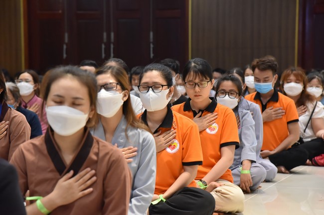 Khoá tu “Sài Gòn Cũng An Nhiên” – CLB Nhân sinh