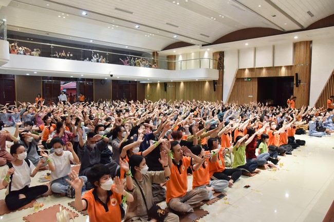 Khoá tu “Sài Gòn Cũng An Nhiên” – CLB Nhân sinh