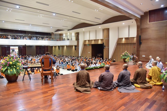 Khoá tu “Sài Gòn Cũng An Nhiên” – CLB Nhân sinh