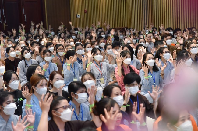 Khoá tu “Sài Gòn Cũng An Nhiên” – CLB Nhân sinh