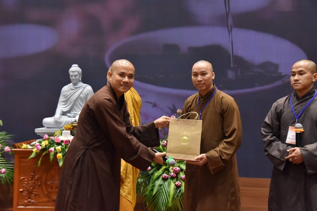 Khoá tu “Sài Gòn Cũng An Nhiên” – CLB Nhân sinh