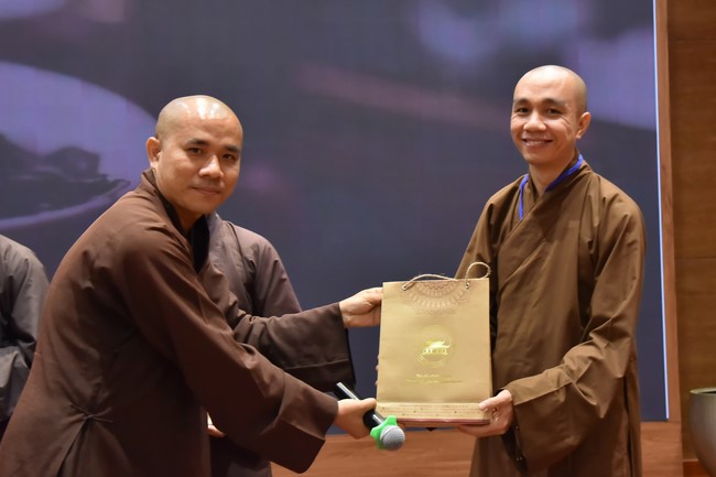 Khoá tu “Sài Gòn Cũng An Nhiên” – CLB Nhân sinh