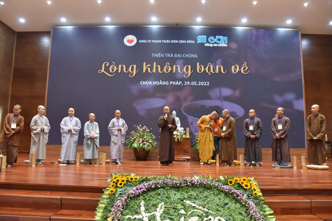 Khoá tu “Sài Gòn Cũng An Nhiên” – CLB Nhân sinh
