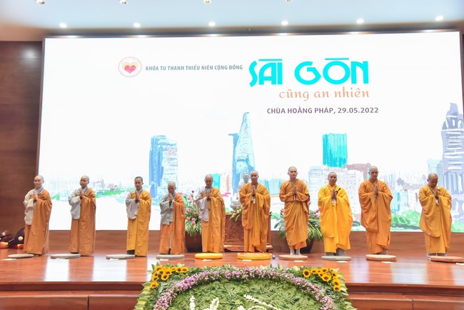 Khoá tu “Sài Gòn Cũng An Nhiên” – CLB Nhân sinh