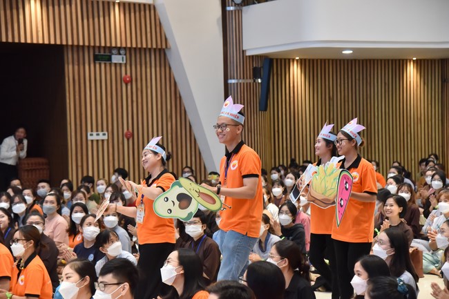 Khoá tu “Sài Gòn Cũng An Nhiên” – CLB Nhân sinh