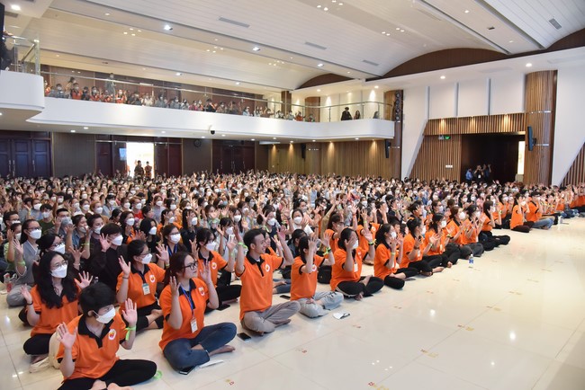 Khoá tu “Sài Gòn Cũng An Nhiên” – CLB Nhân sinh