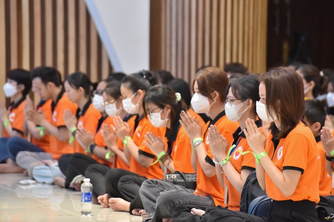 Khoá tu “Sài Gòn Cũng An Nhiên” – CLB Nhân sinh