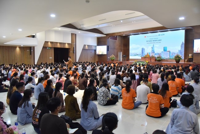 Khoá tu “Sài Gòn Cũng An Nhiên” – CLB Nhân sinh