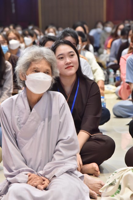 Khoá tu “Sài Gòn Cũng An Nhiên” – CLB Nhân sinh