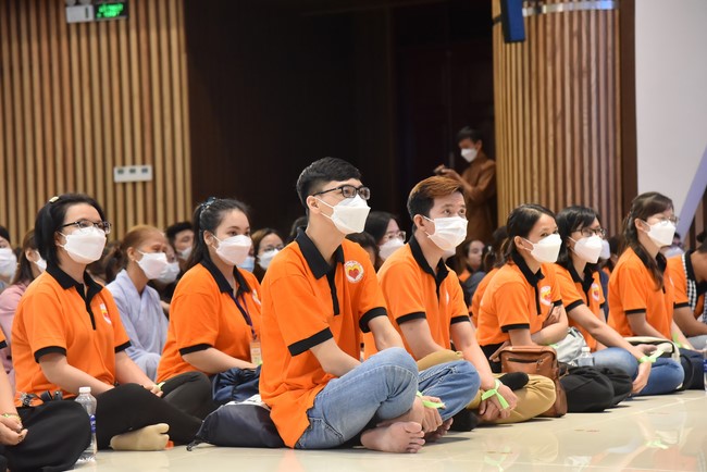 Khoá tu “Sài Gòn Cũng An Nhiên” – CLB Nhân sinh