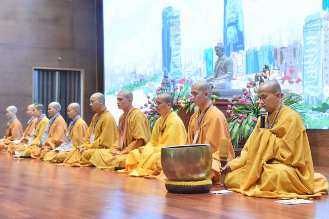 Khoá tu “Sài Gòn Cũng An Nhiên” – CLB Nhân sinh