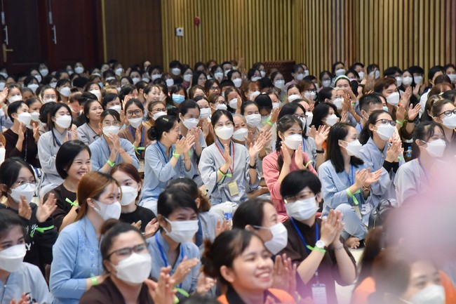 Khoá tu “Sài Gòn Cũng An Nhiên” – CLB Nhân sinh