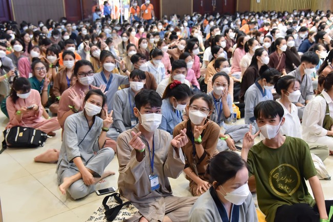 Khoá tu “Sài Gòn Cũng An Nhiên” – CLB Nhân sinh