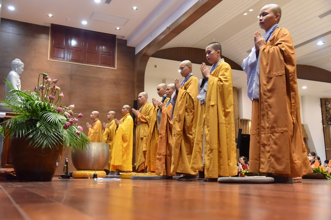 Khoá tu “Sài Gòn Cũng An Nhiên” – CLB Nhân sinh