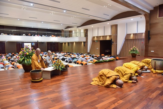 Khoá tu “Sài Gòn Cũng An Nhiên” – CLB Nhân sinh