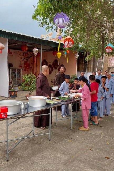 Summer Beginning Ceremony for Teenagers and Children at Dong Cao Pagoda