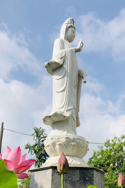 Summer Beginning Ceremony for Teenagers and Children at Dong Cao Pagoda
