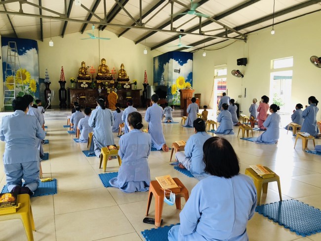 Summer Beginning Ceremony for Teenagers and Children at Dong Cao Pagoda