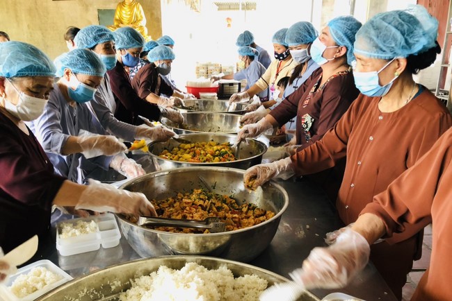 Summer Beginning Ceremony for Teenagers and Children at Dong Cao Pagoda