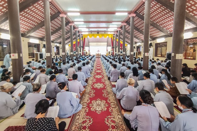 One Day Peaceful Retreat at Hoa Phuc Pagoda
