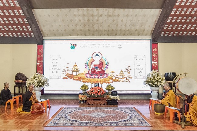 One Day Peaceful Retreat at Hoa Phuc Pagoda