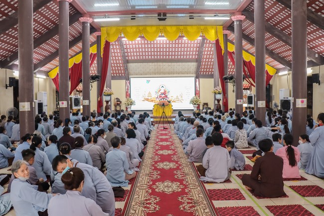 One Day Peaceful Retreat at Hoa Phuc Pagoda