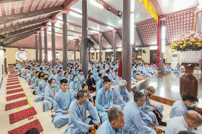 One Day Peaceful Retreat at Hoa Phuc Pagoda