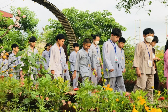 Starting Summer Retreat for children in 2022 at Dong Cao pagoda