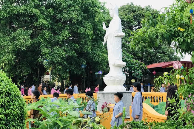 Starting Summer Retreat for children in 2022 at Dong Cao pagoda