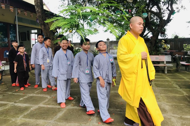 Starting Summer Retreat for children in 2022 at Dong Cao pagoda