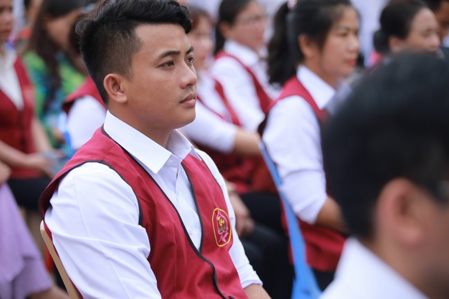 Chùa Cổ Am: Trao Học Bổng Nâng Bước Nhân Tài - Trường THPT Nguyễn Xuân Ôn