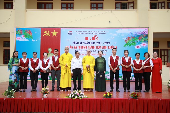 Chùa Cổ Am: Trao Học Bổng Nâng Bước Nhân Tài - Trường THPT Nguyễn Xuân Ôn