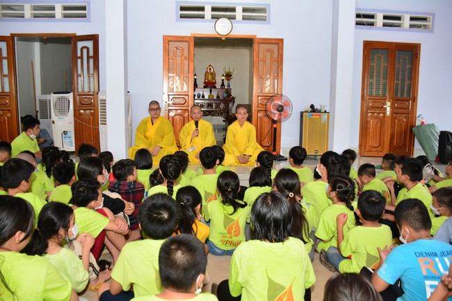 Outdoor trip of Wisdom Nurturing Class