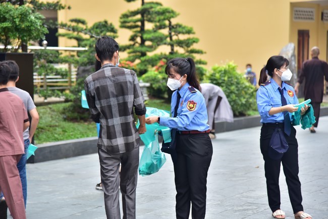 Visit Truc Lam Chanh Giac Monastery, Tien Giang of Hoang Phap pagoda security Team