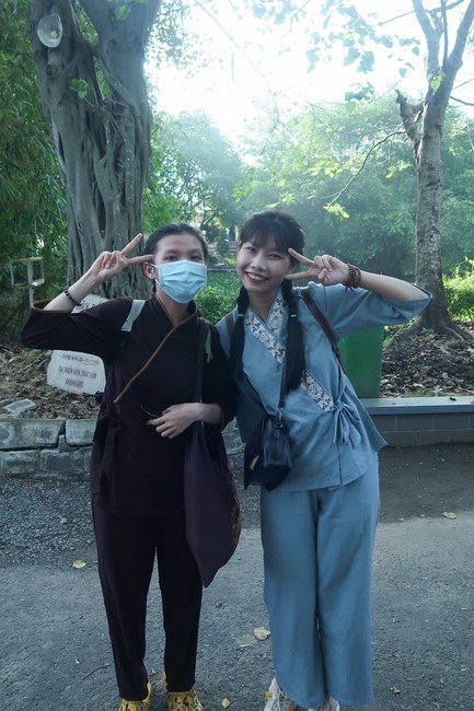Visit Truc Lam Chanh Giac Monastery, Tien Giang of Hoang Phap pagoda security Team