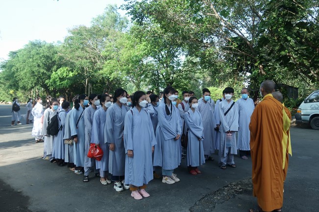 Visit Truc Lam Chanh Giac Monastery, Tien Giang of Hoang Phap pagoda security Team