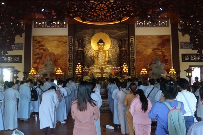 Visit Truc Lam Chanh Giac Monastery, Tien Giang of Hoang Phap pagoda security Team