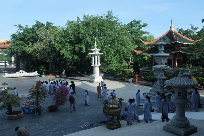 Visit Truc Lam Chanh Giac Monastery, Tien Giang of Hoang Phap pagoda security Team