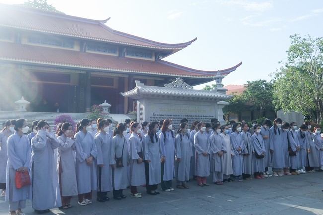 Visit Truc Lam Chanh Giac Monastery, Tien Giang of Hoang Phap pagoda security Team